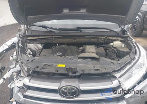 2019 Toyota Highlander Xle z USA, uszkodzony, nr VIN 5TDKZRFH6KS552635